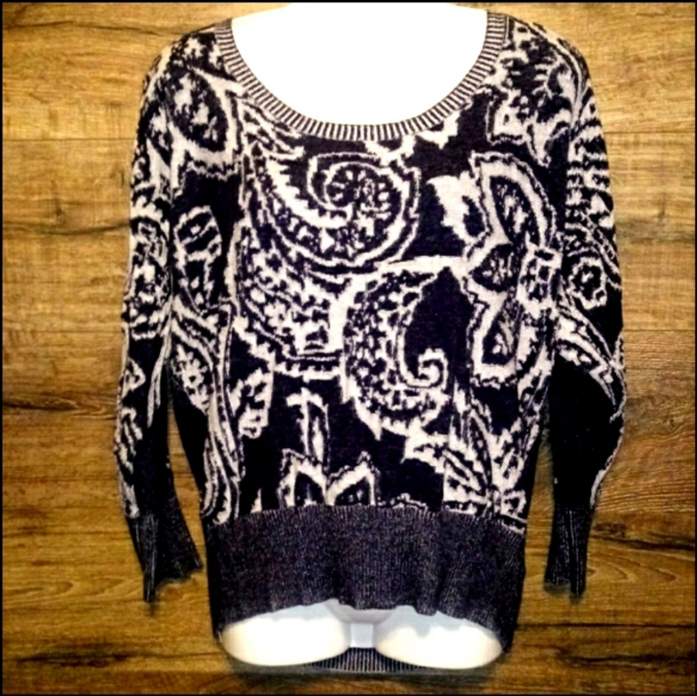 Liz Claiborne Top Size M Knit Dolman Paisley - Picture 2 of 14